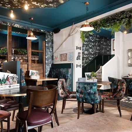 The - The Collection Group Penzion