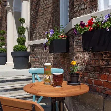 The - The Collection Group Penzion Northallerton