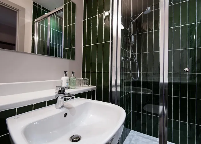 The - The Collection Group Inn 4*